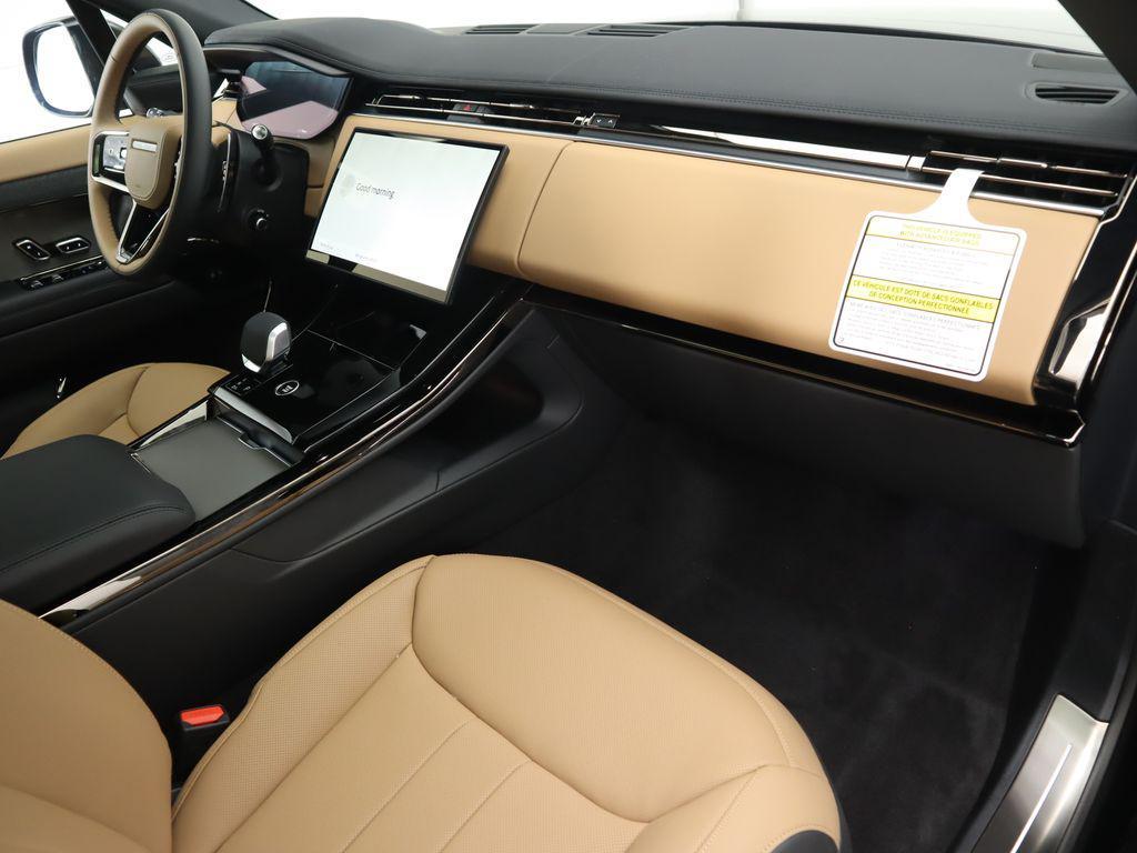 new 2025 Land Rover Range Rover Sport car, priced at $122,605