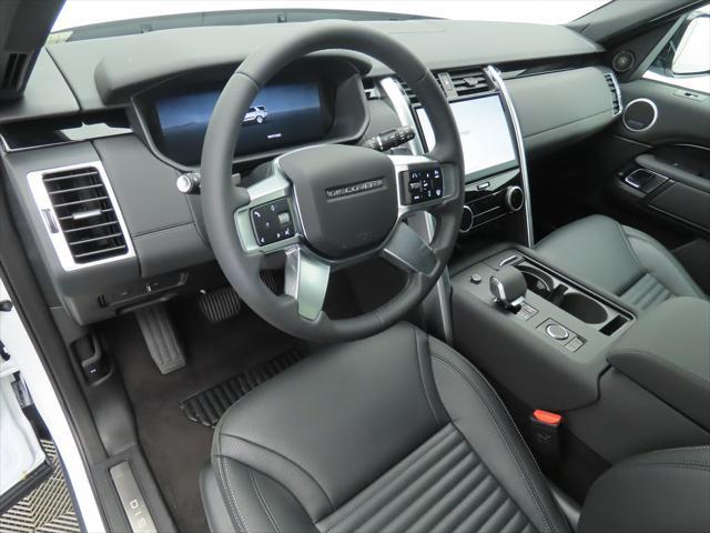 new 2025 Land Rover Discovery car, priced at $63,018