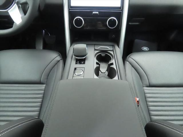 new 2025 Land Rover Discovery car, priced at $63,018