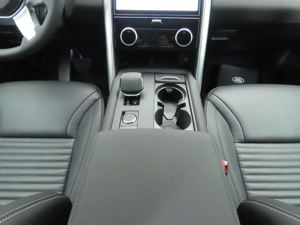 new 2025 Land Rover Discovery car, priced at $63,018