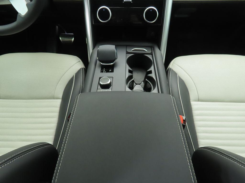 used 2024 Land Rover Discovery car, priced at $51,202