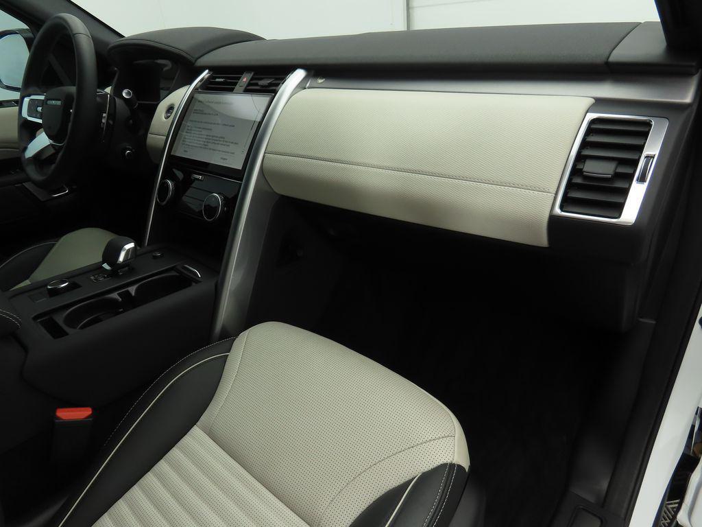 used 2024 Land Rover Discovery car, priced at $51,202