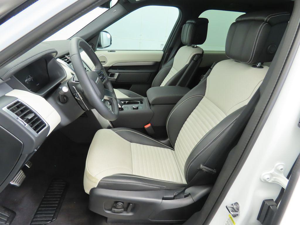 used 2024 Land Rover Discovery car, priced at $51,202
