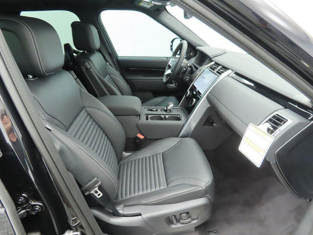 new 2025 Land Rover Discovery car, priced at $70,193