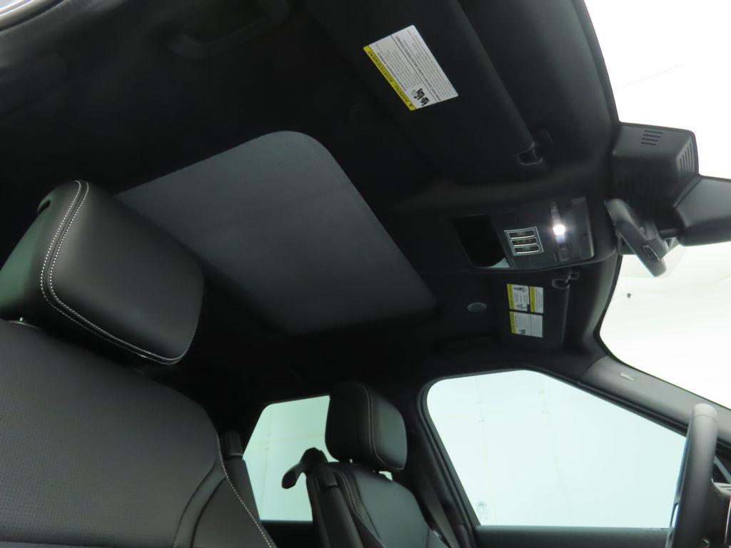 new 2025 Land Rover Discovery car, priced at $70,193