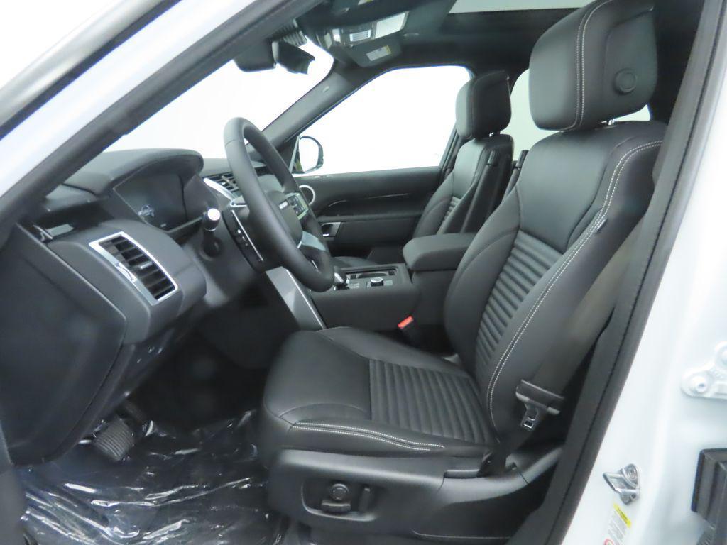 new 2025 Land Rover Discovery car, priced at $64,750