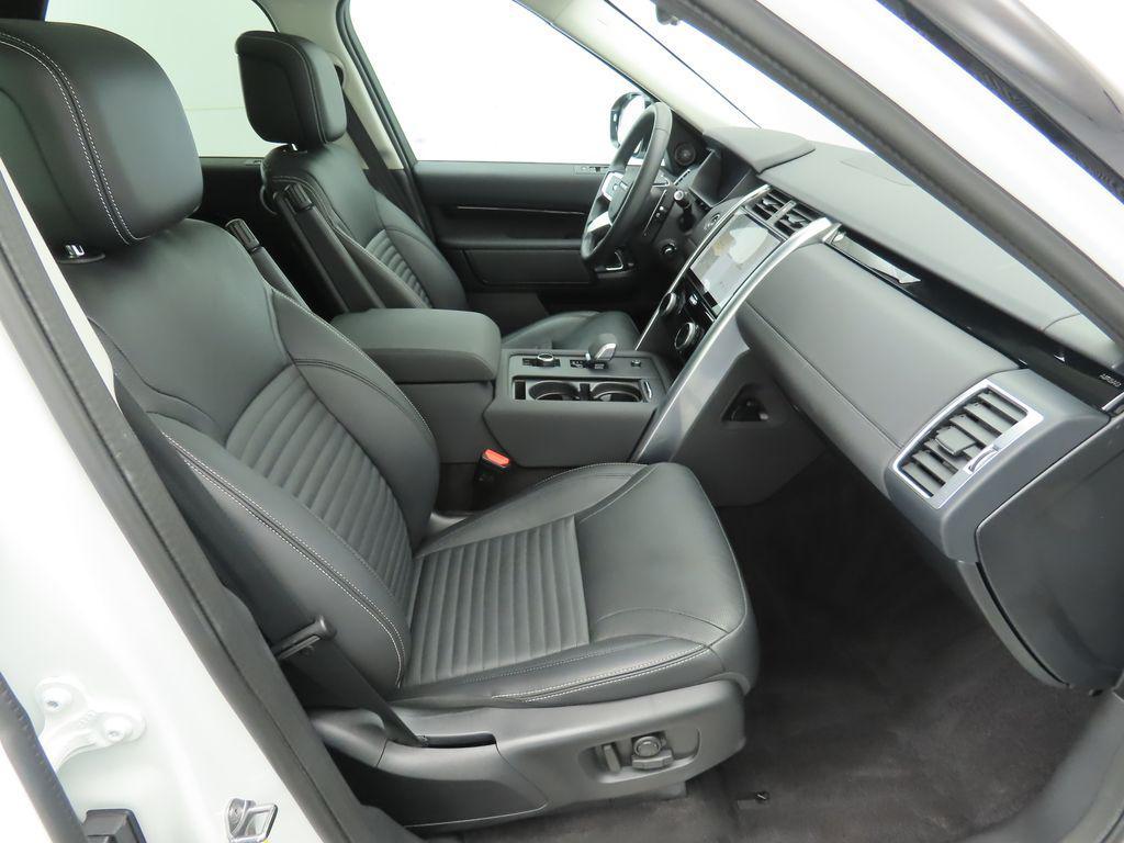 used 2024 Land Rover Discovery car, priced at $39,157