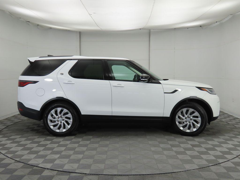 used 2024 Land Rover Discovery car, priced at $39,157