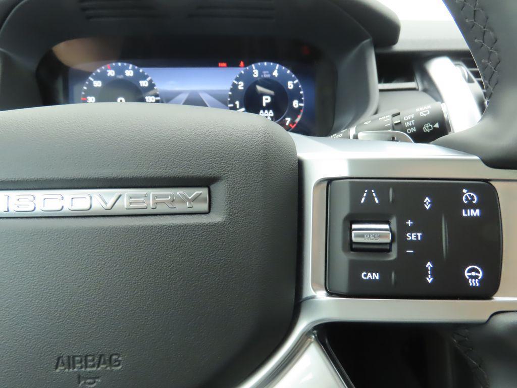 used 2024 Land Rover Discovery car, priced at $39,157