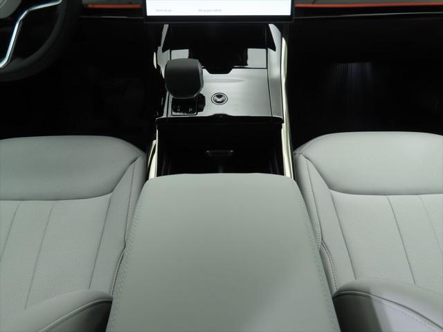 new 2025 Land Rover Range Rover Sport car, priced at $93,910