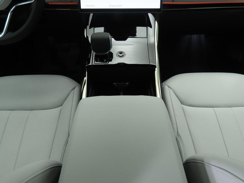 new 2025 Land Rover Range Rover Sport car, priced at $93,910