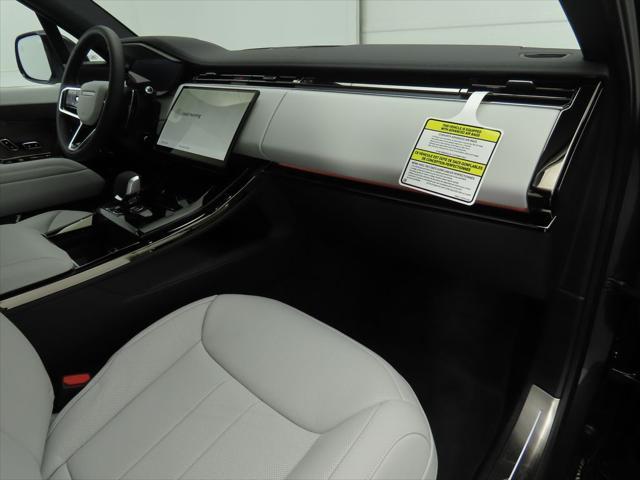 new 2025 Land Rover Range Rover Sport car, priced at $95,555