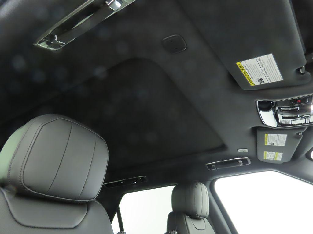 new 2025 Land Rover Range Rover Sport car, priced at $101,625