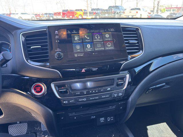 used 2021 Honda Pilot car, priced at $26,875
