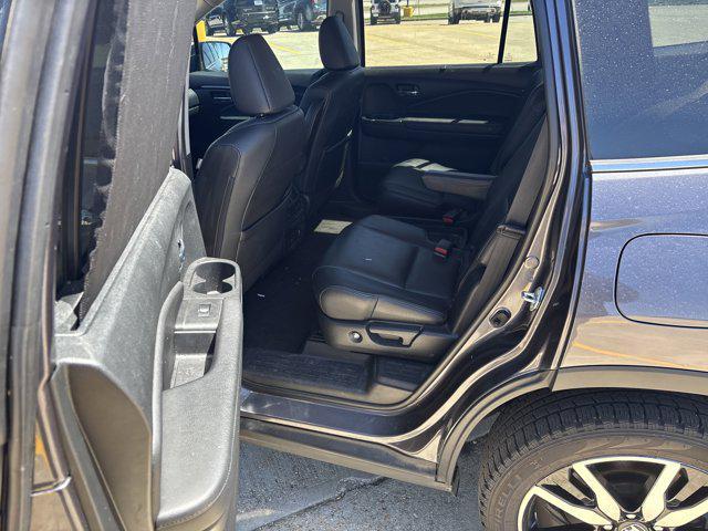 used 2021 Honda Pilot car, priced at $26,875