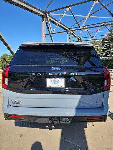 new 2025 Ford Expedition Max car, priced at $74,725