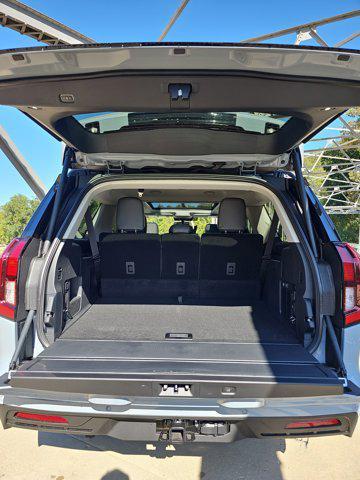 new 2025 Ford Expedition Max car, priced at $74,725