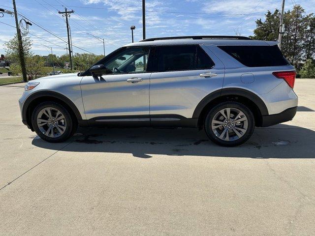 new 2024 Ford Explorer car, priced at $41,853