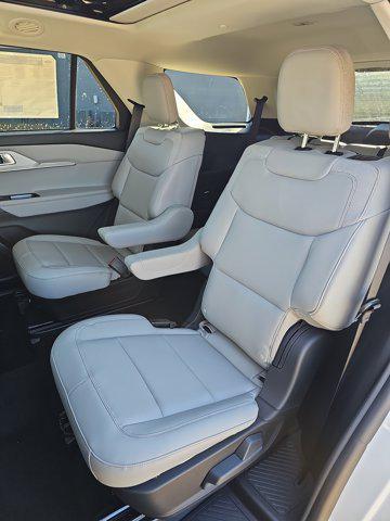 new 2025 Ford Explorer car, priced at $48,397