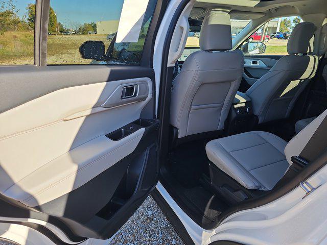 new 2025 Ford Explorer car, priced at $48,397