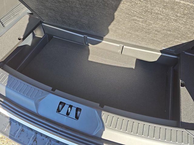 new 2025 Ford Explorer car, priced at $48,397