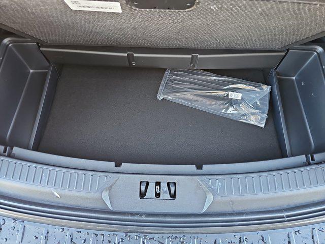 new 2025 Ford Explorer car, priced at $48,958