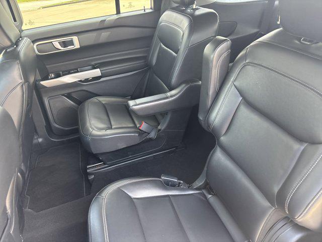 used 2022 Ford Explorer car, priced at $33,040