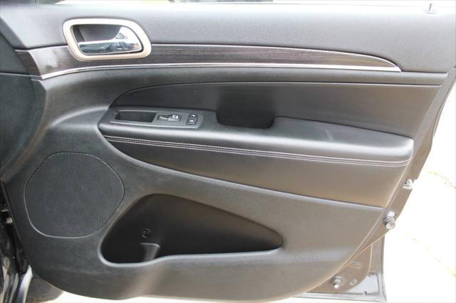 used 2014 Jeep Grand Cherokee car, priced at $9,900