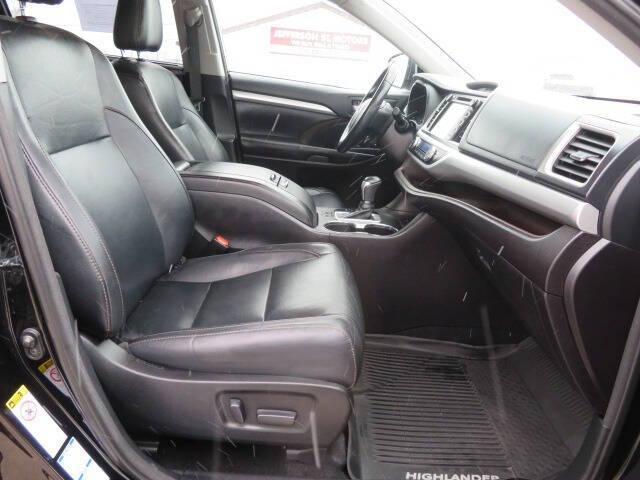 used 2018 Toyota Highlander car, priced at $23,900