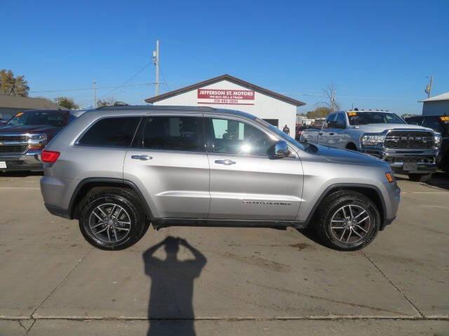 used 2017 Jeep Grand Cherokee car, priced at $15,900