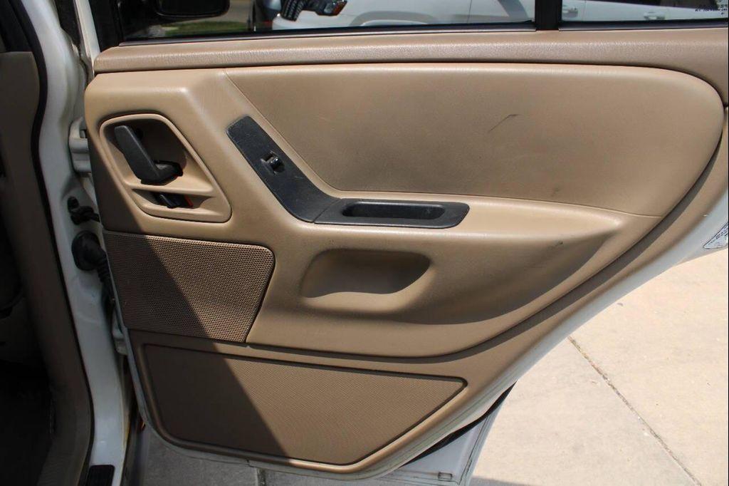 used 2004 Jeep Grand Cherokee car, priced at $1,900