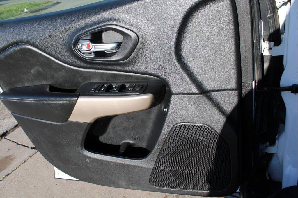 used 2017 Jeep Cherokee car, priced at $5,700