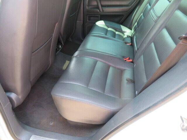 used 2010 Volkswagen Touareg car, priced at $3,900