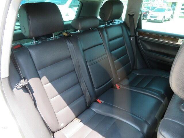 used 2010 Volkswagen Touareg car, priced at $3,900