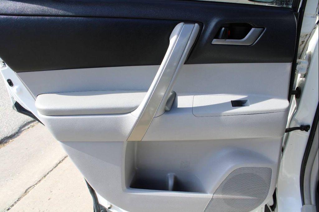 used 2011 Toyota Highlander car, priced at $7,650