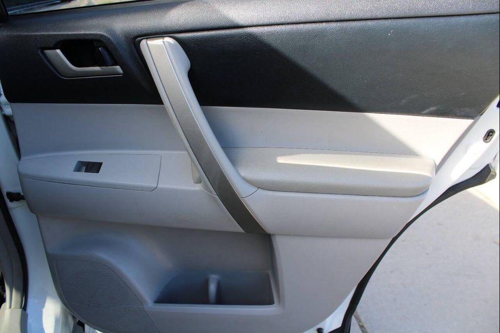 used 2011 Toyota Highlander car, priced at $7,650