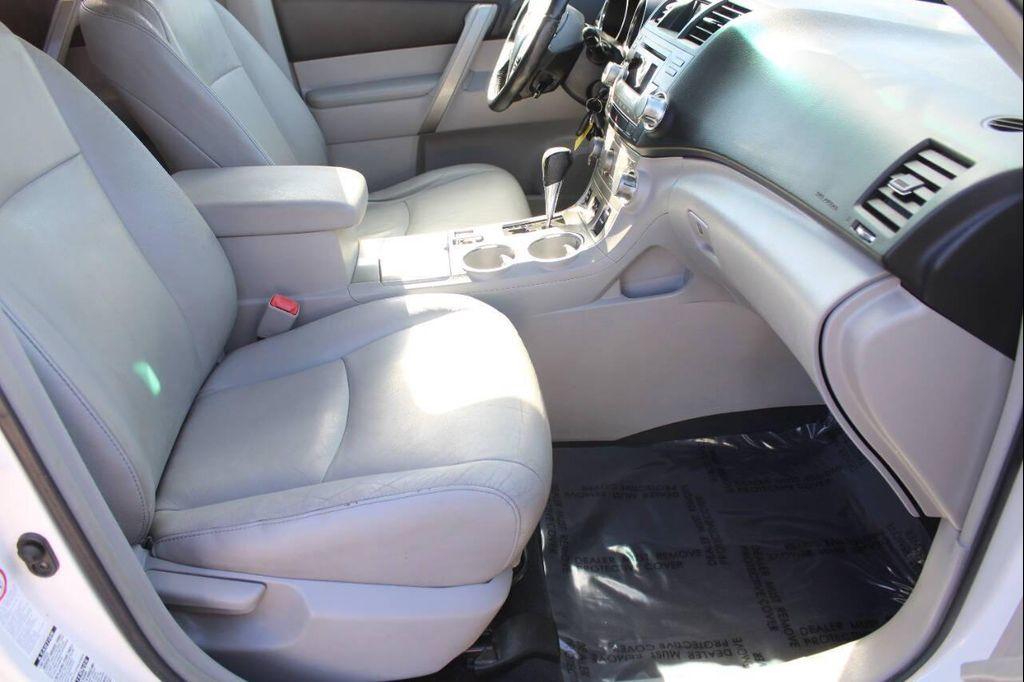 used 2011 Toyota Highlander car, priced at $7,650
