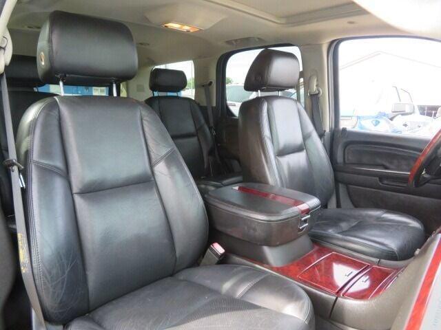 used 2007 Cadillac Escalade car, priced at $8,400