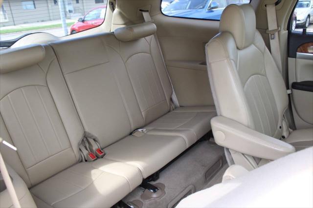used 2009 Buick Enclave car, priced at $5,999