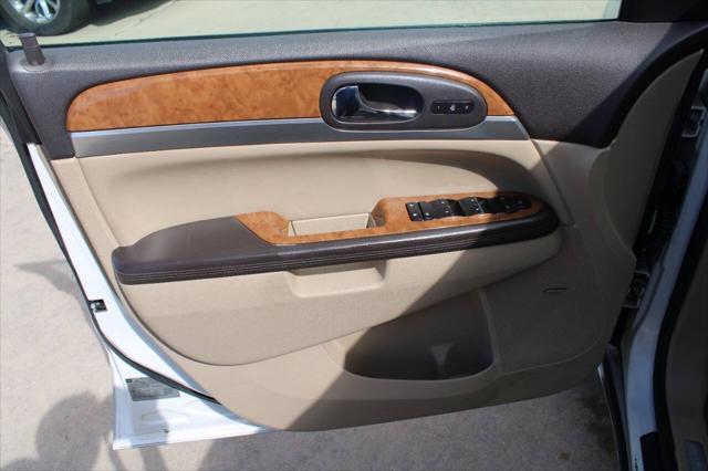 used 2009 Buick Enclave car, priced at $5,999