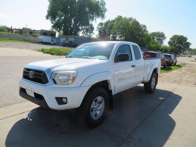 used 2015 Toyota Tacoma car, priced at $14,950