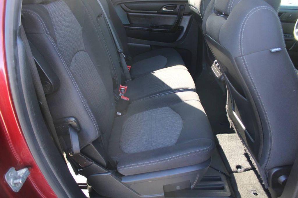 used 2015 Chevrolet Traverse car, priced at $9,900