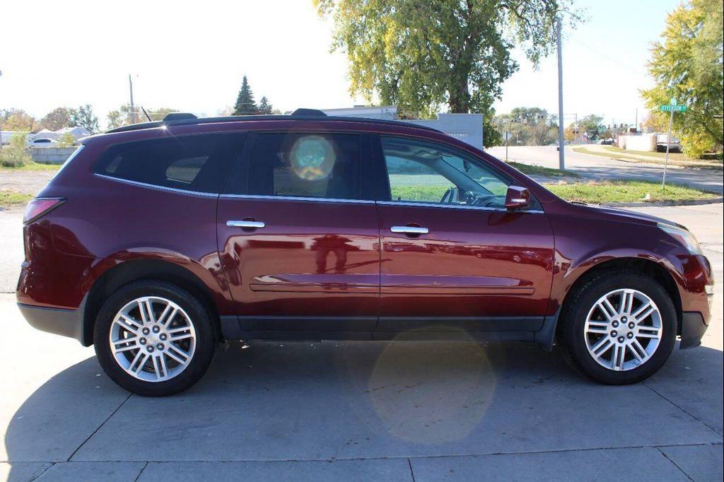 used 2015 Chevrolet Traverse car, priced at $9,900