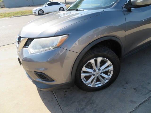 used 2015 Nissan Rogue car, priced at $8,900