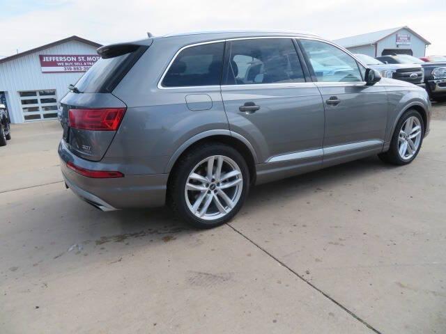 used 2017 Audi Q7 car, priced at $11,900