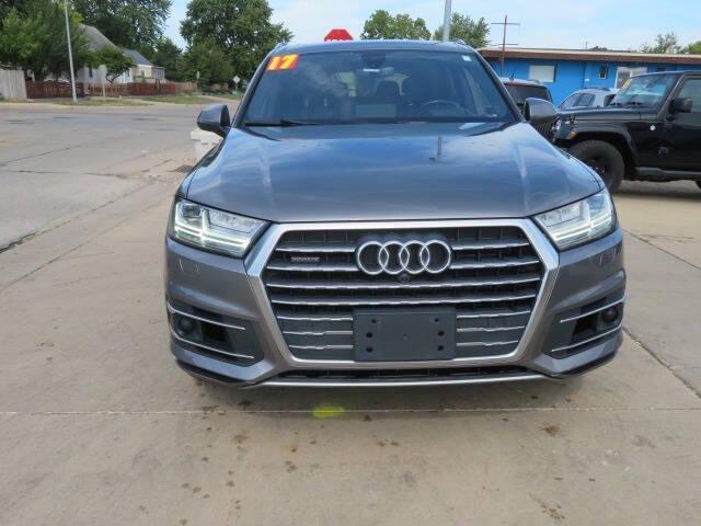 used 2017 Audi Q7 car, priced at $11,900