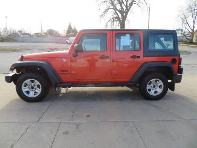 used 2015 Jeep Wrangler Unlimited car, priced at $11,500