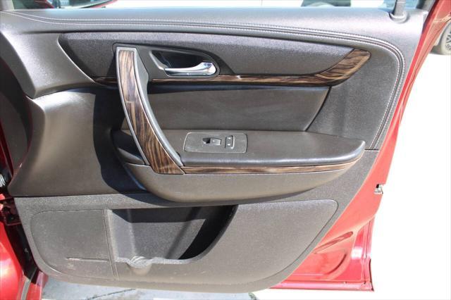 used 2015 GMC Acadia car, priced at $8,999