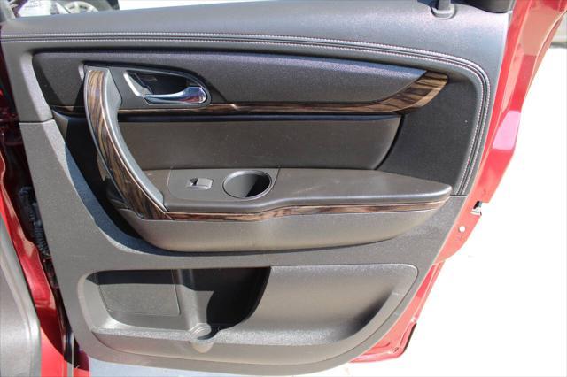 used 2015 GMC Acadia car, priced at $8,999