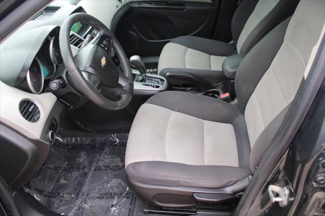 used 2013 Chevrolet Cruze car, priced at $3,700